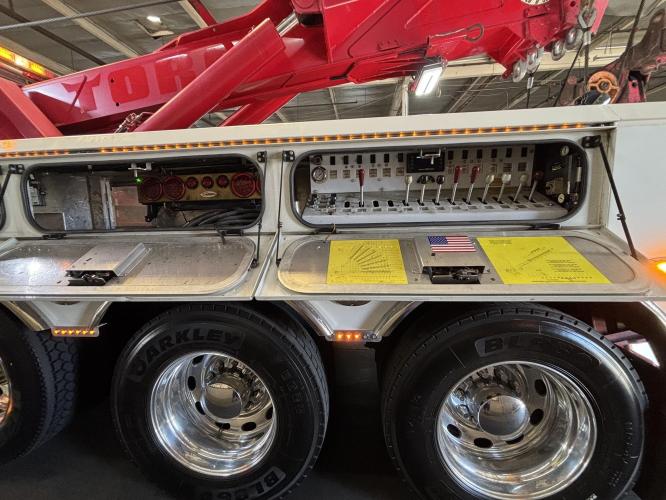 PETERBILT 388