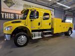 FREIGHTLINER BUSINESS CLASS M2 106 PLUS