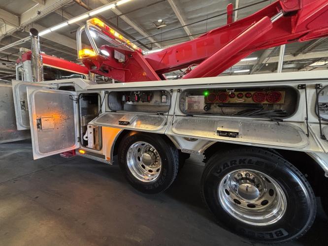 PETERBILT 388
