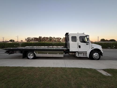 2023 FREIGHTLINER BUSINESS CLASS M2 106