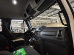FREIGHTLINER BUSINESS CLASS M2 106 PLUS