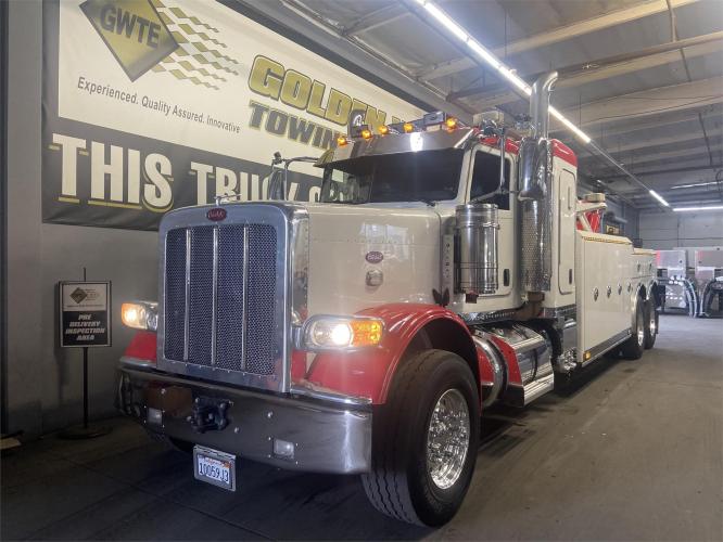 PETERBILT 389