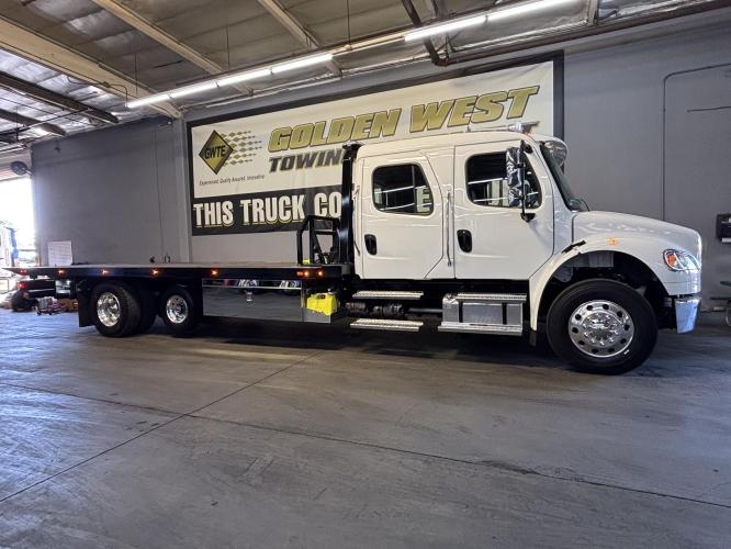 FREIGHTLINER BUSINESS CLASS M2 106