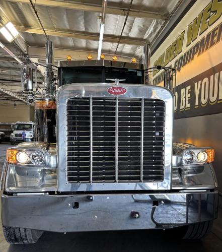 PETERBILT 389