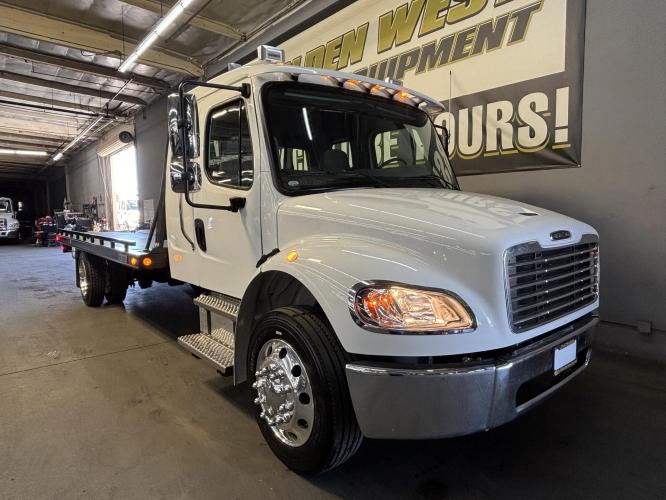 FREIGHTLINER BUSINESS CLASS M2 106