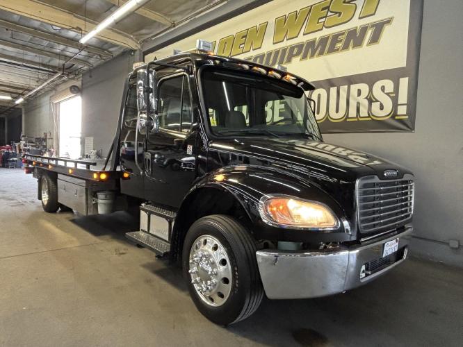 FREIGHTLINER BUSINESS CLASS M2 106