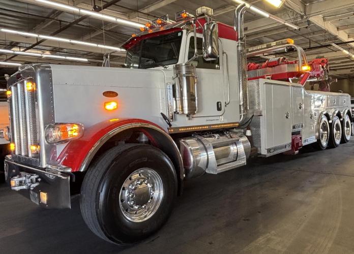 PETERBILT 388