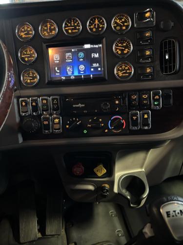 PETERBILT 389