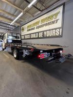 FREIGHTLINER BUSINESS CLASS M2 106