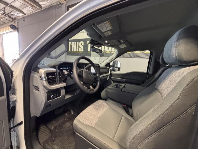 FORD F550 XLT SD