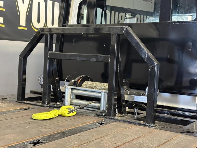 FREIGHTLINER BUSINESS CLASS M2 106