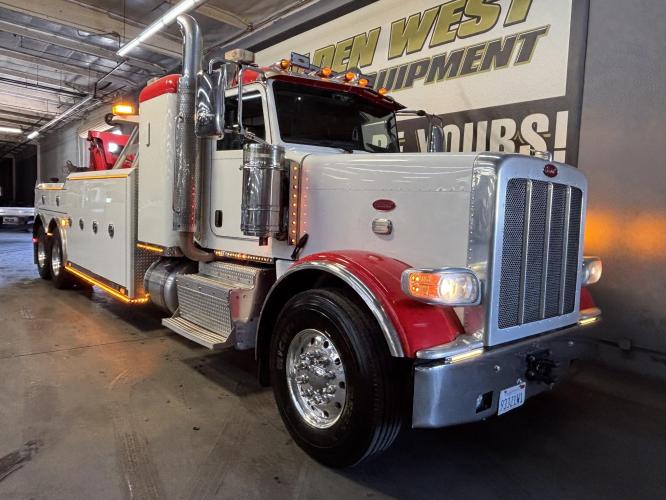 PETERBILT 389