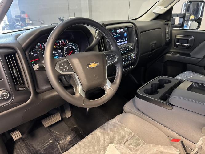 CHEVROLET SILVERADO 5500HD