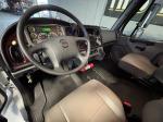 FREIGHTLINER BUSINESS CLASS M2 106