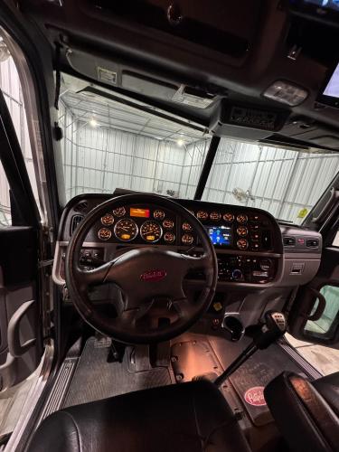 PETERBILT 389