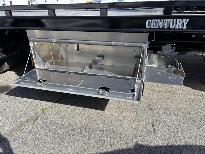 FREIGHTLINER BUSINESS CLASS M2 106