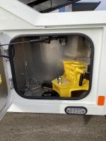 FREIGHTLINER BUSINESS CLASS M2 106 PLUS