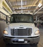 FREIGHTLINER BUSINESS CLASS M2 106