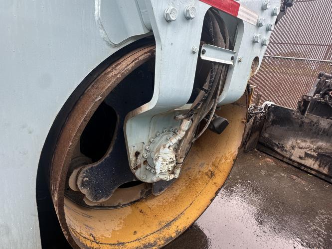 Caterpillar CB66B