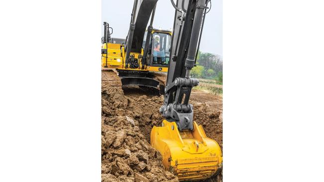 350 P-Tier Mid-Size Excavator
