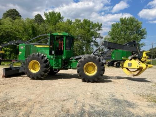 2021 John Deere 648L-II