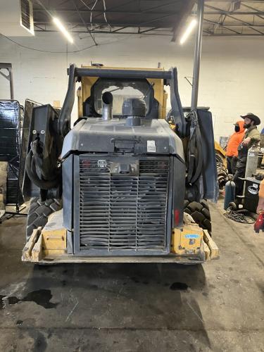 John Deere 332G