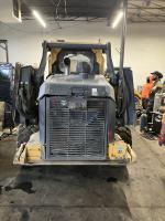 John Deere 332G