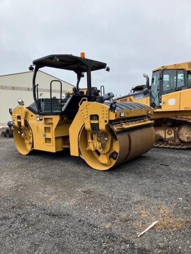 Caterpillar CB64B