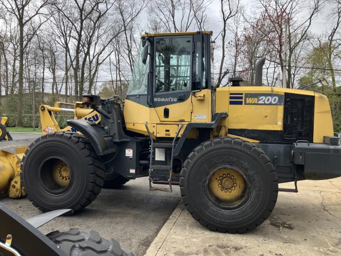 Komatsu WA200-7
