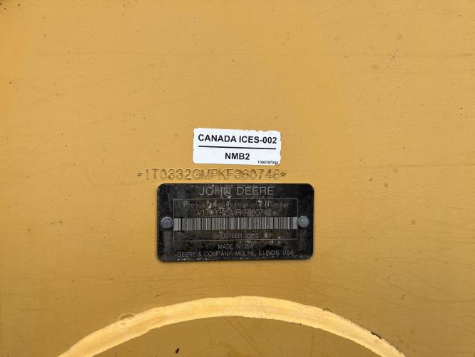 John Deere 332G