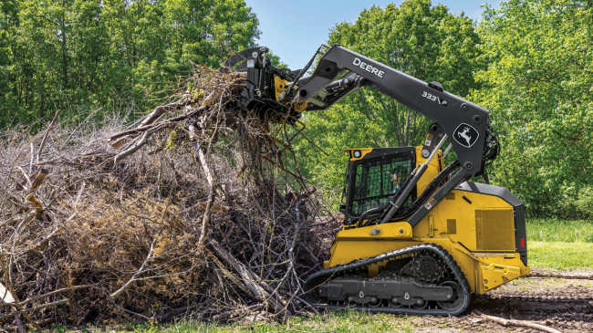 333 P-Tier Compact Track Loader