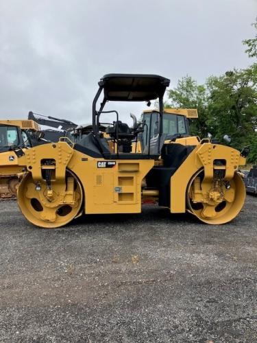 Caterpillar CB64B
