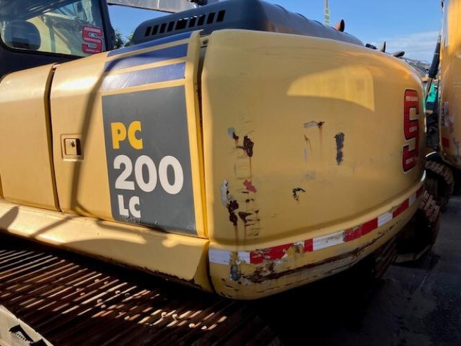 Komatsu PC200LC-7L