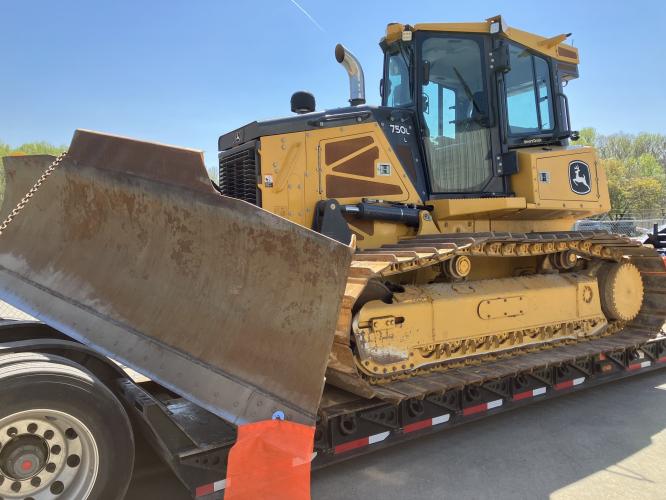 John Deere 750L