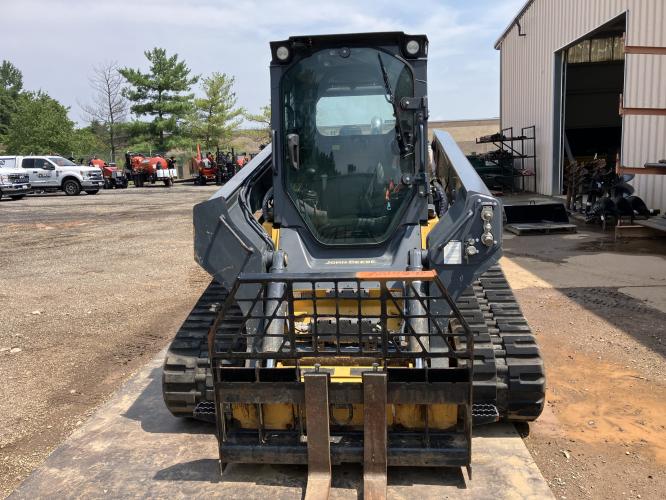 John Deere 333G