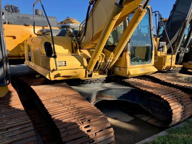 Komatsu PC200LC-7L