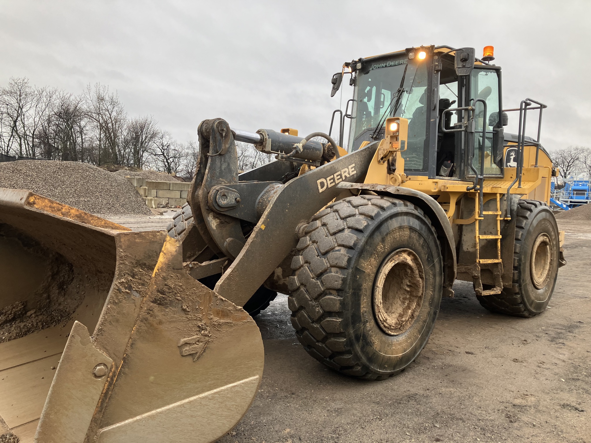 2020 John Deere 824L