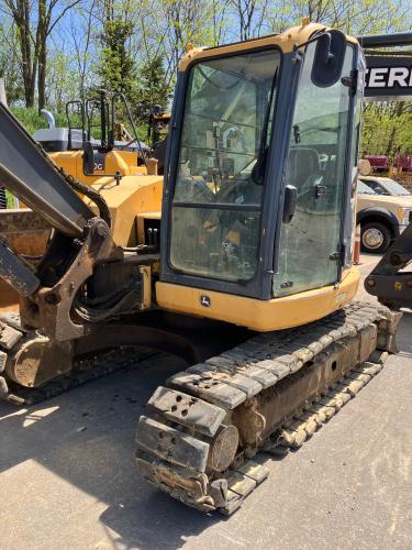 John Deere 85D