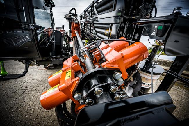 AT120 ALL TERRAIN DIRECTIONAL DRILL
