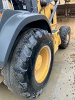 John Deere 210L