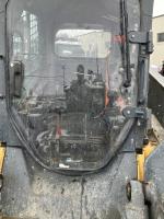 John Deere 332G