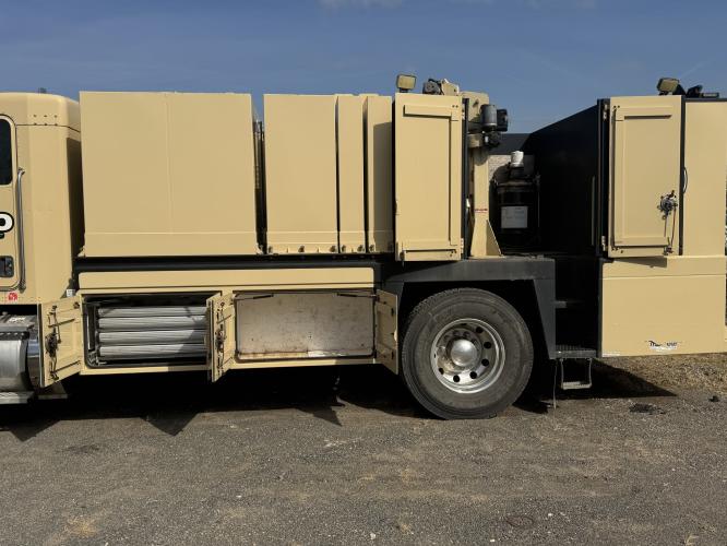 Kenworth T300