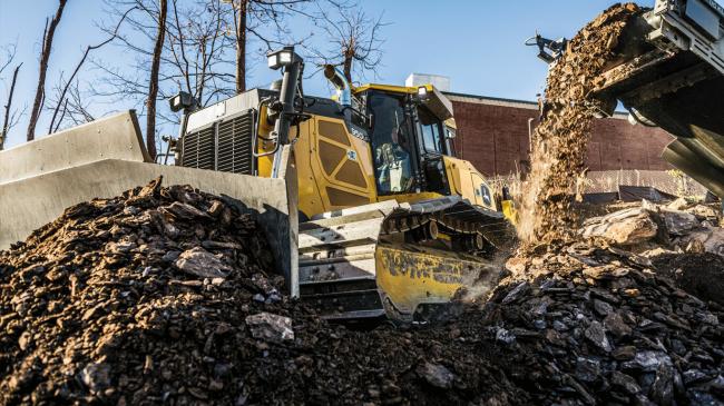 950 P-Tier Large Dozer
