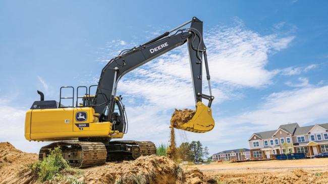 200 G-Tier Mid-Size Excavator