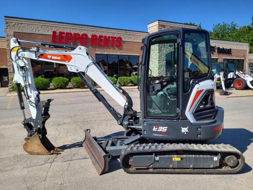 2024 BOBCAT E35R2