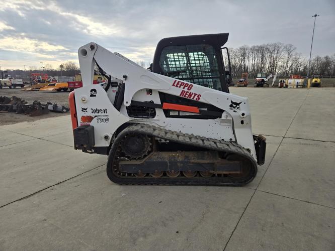 BOBCAT T740