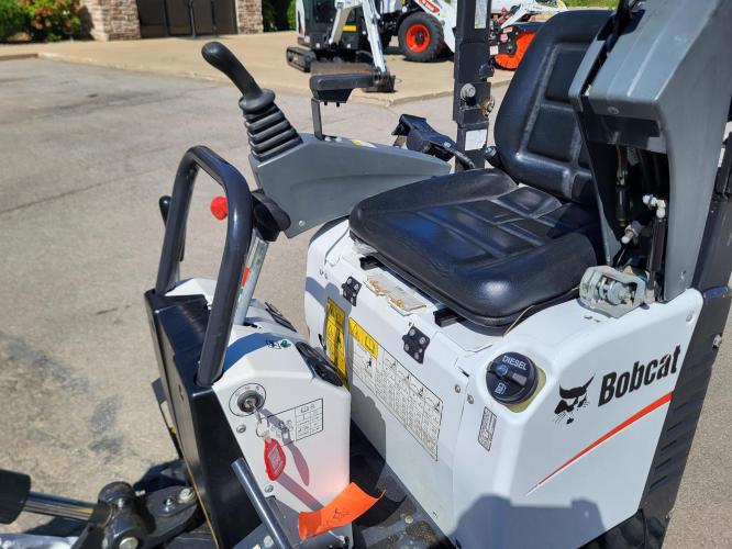 BOBCAT E10