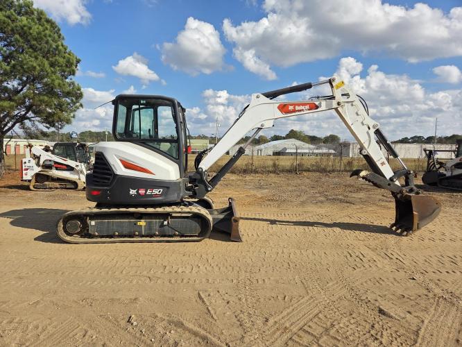 BOBCAT E50
