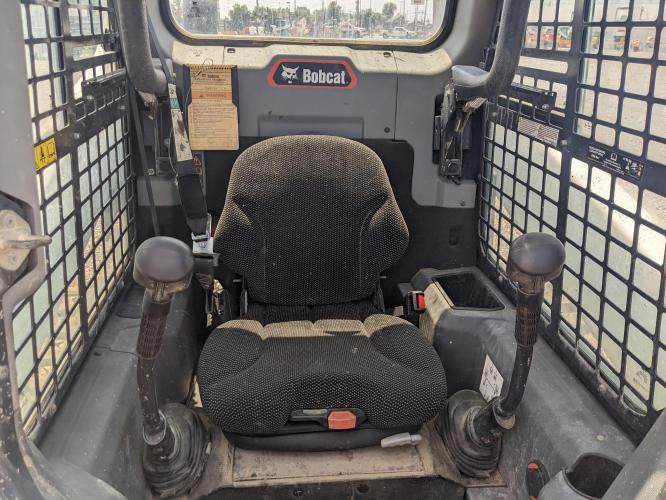 BOBCAT T66