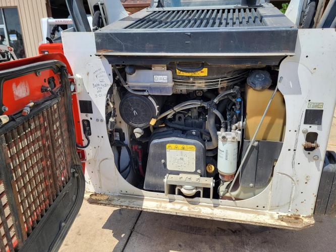 BOBCAT T66
